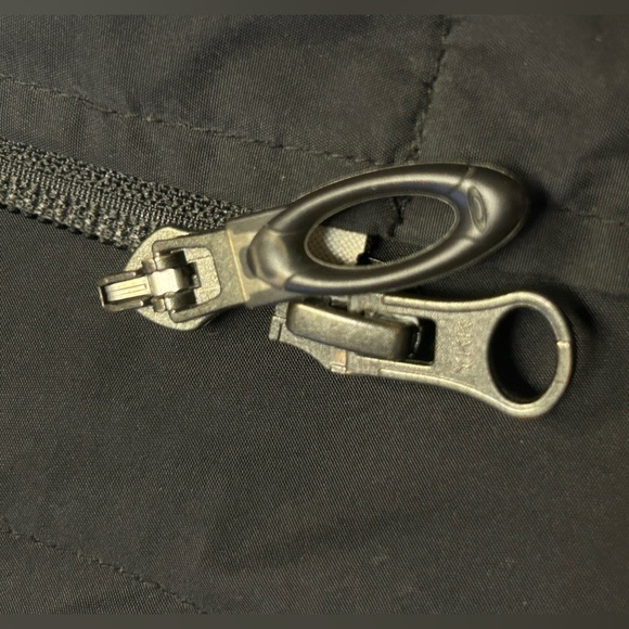 Oakley Women's Jacket Size Medium Black‎ Waist Tie Full Zip Hooded Coat - Picture 8 of 13